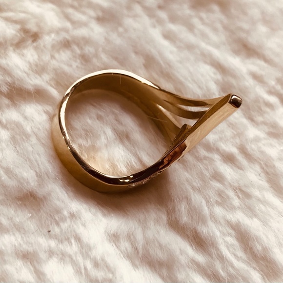 14k Yellow or White Gold Chevron Ring - Picture 3 of 8